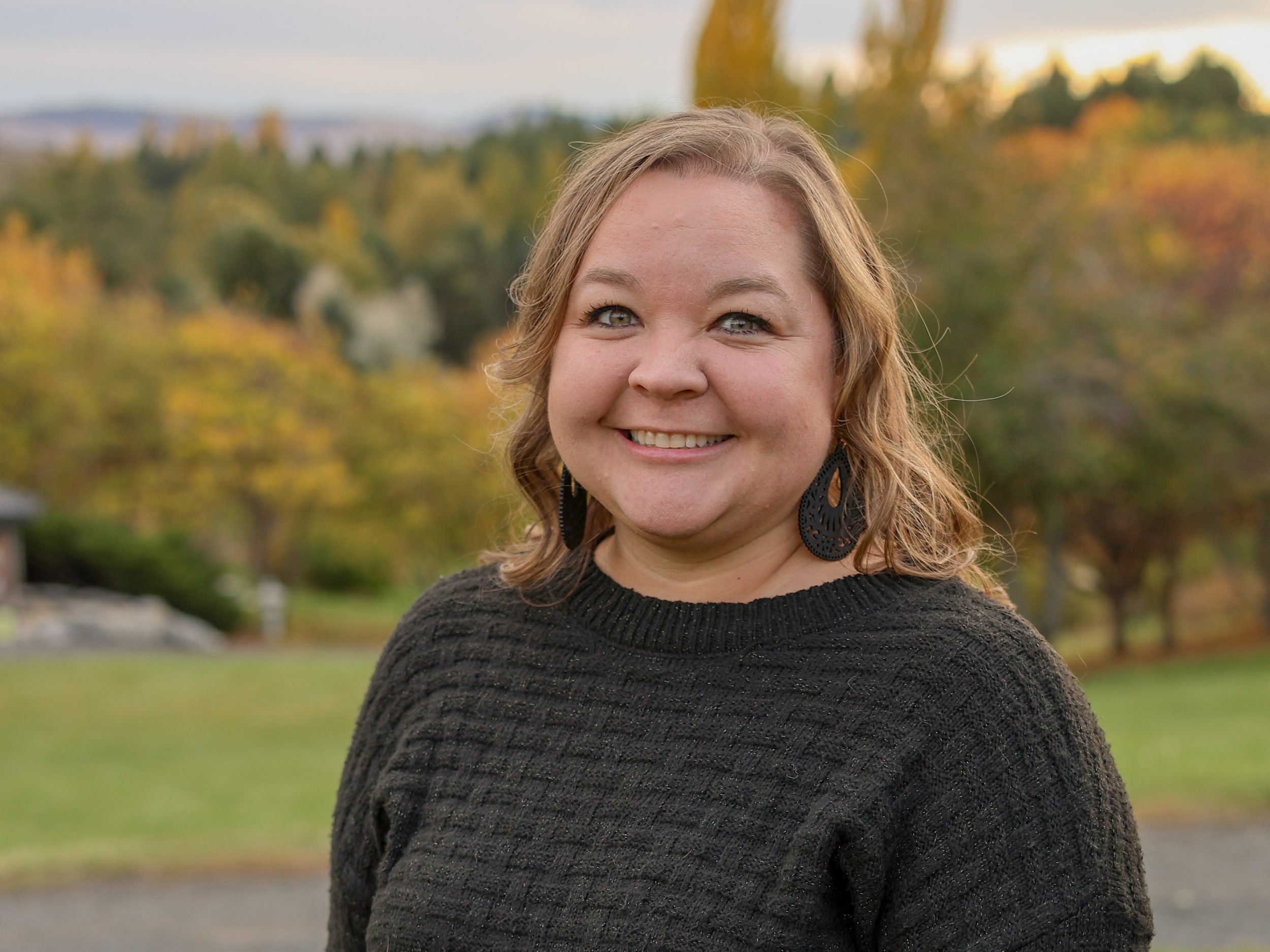 Jen Headshot